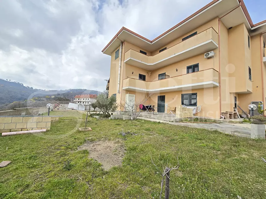 Immagine 23 di Appartamento in vendita  in Via Vincenzo Marino, 3 a Pentone