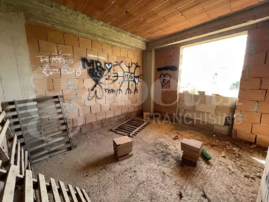 Immagine 27 di Villa in vendita  in Via ALBERTO SORDI, 42 a Ragusa