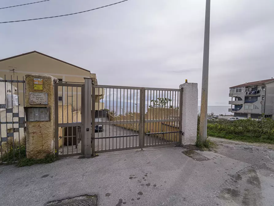 Immagine 2 di Appartamento in vendita  in Via Mili marina via nazionale, 321 a Messina