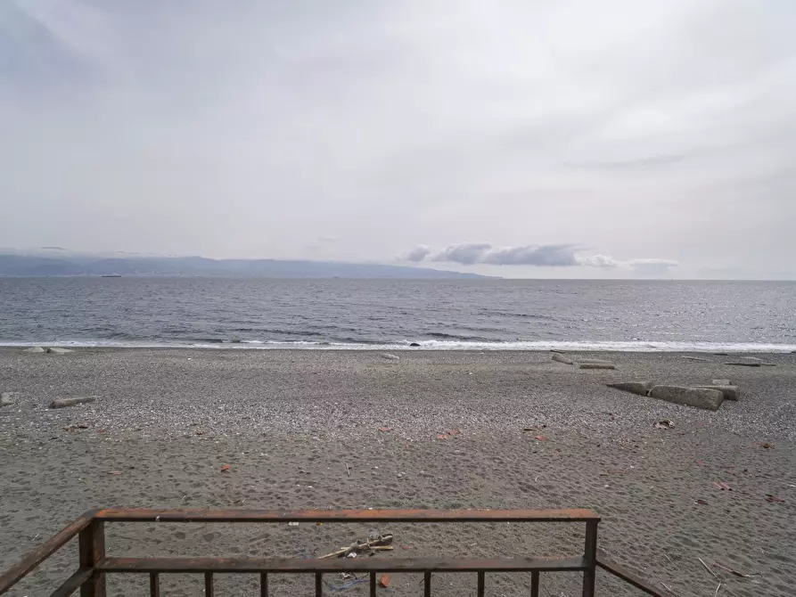 Immagine 39 di Appartamento in vendita  in Via Mili marina via nazionale, 321 a Messina