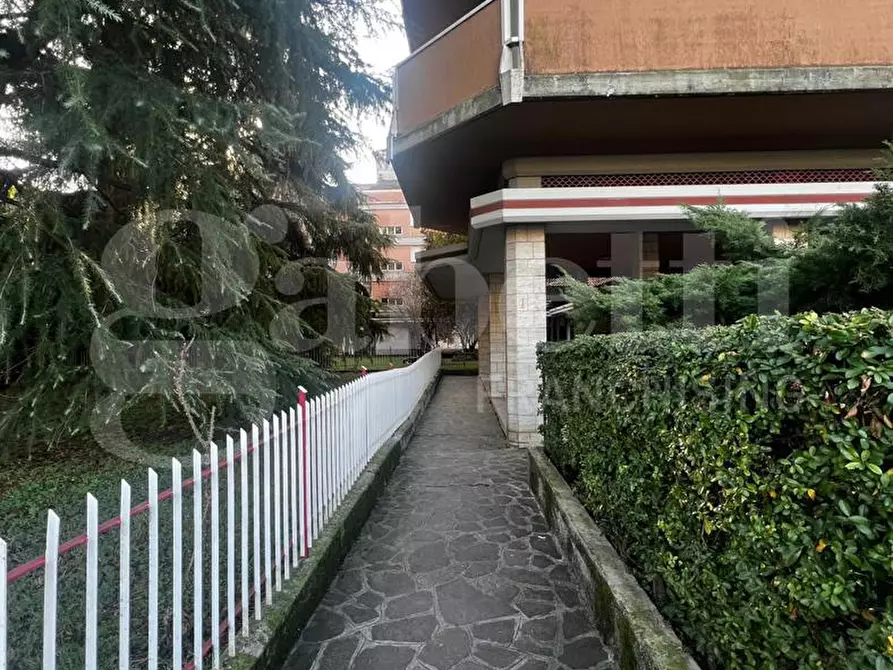 Immagine 7 di Ufficio in vendita  in Via Francesco Baracca a Brescia