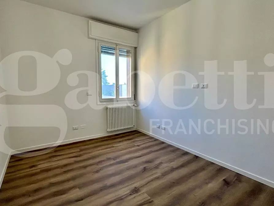 Immagine 11 di Appartamento in vendita  in Via DELLA REPUBBLICA a San Lazzaro Di Savena