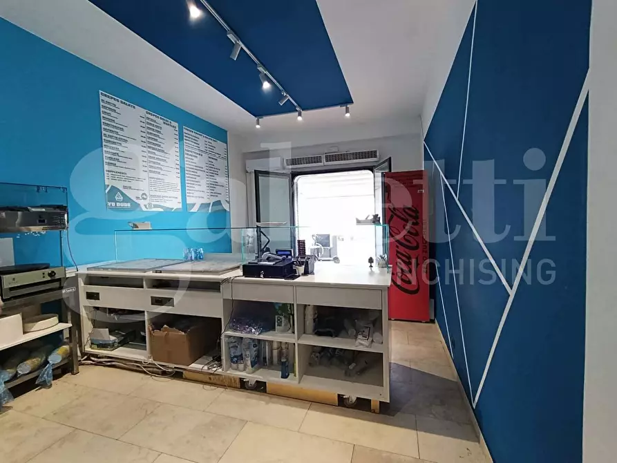 Immagine 9 di Laboratorio in vendita  in Via LUNGOMARE ANDREA DORIA, 68 a Ragusa