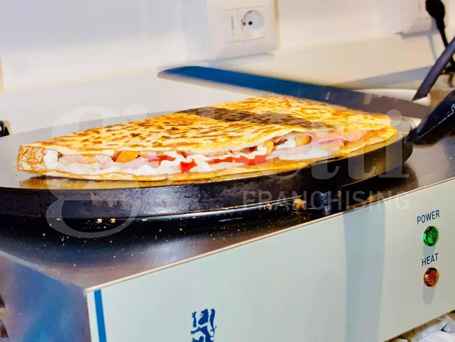 Immagine 4 di Laboratorio in vendita  in Via LUNGOMARE ANDREA DORIA, 68 a Ragusa