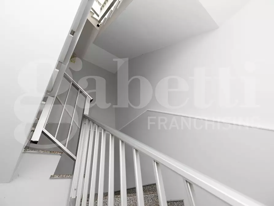 Immagine 10 di Appartamento in vendita  in Via EUCALIPTO, 21 a Ragusa