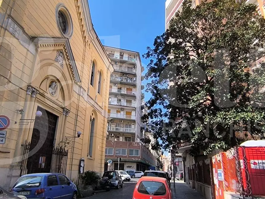 Immagine 1 di Appartamento in vendita  in Via Gaetano Argento a Napoli