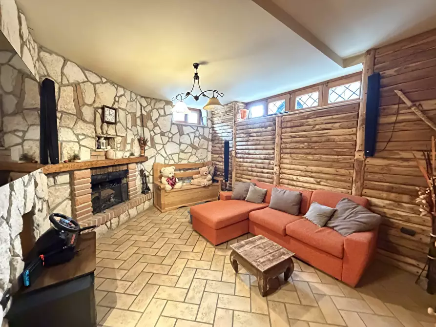 Immagine 20 di Casa bifamiliare in vendita  in Viale Marcantonio Colonna, 13 a Fiuggi