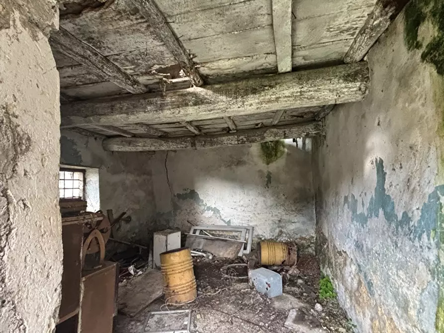 Immagine 23 di Rustico / casale in vendita  in Via Casale Basso, snc a Alatri