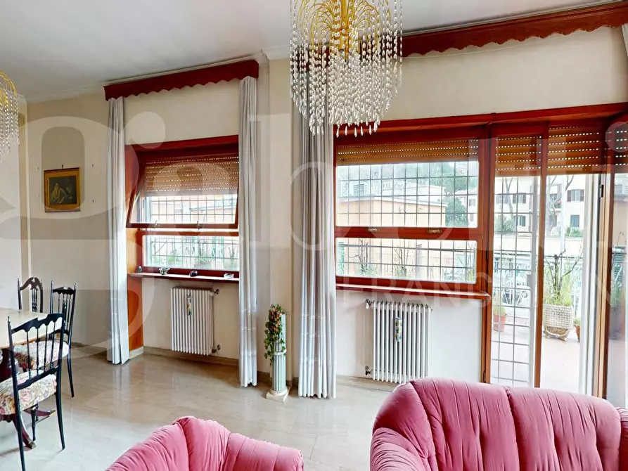 Immagine 10 di Appartamento in vendita  in Via Bibbona, 5 a Roma