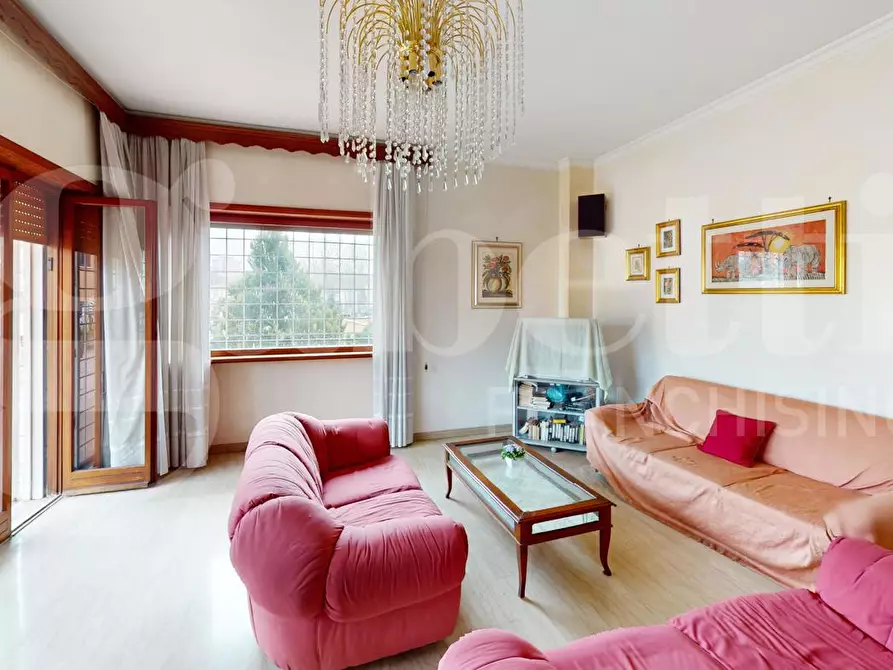 Immagine 7 di Appartamento in vendita  in Via Bibbona, 5 a Roma