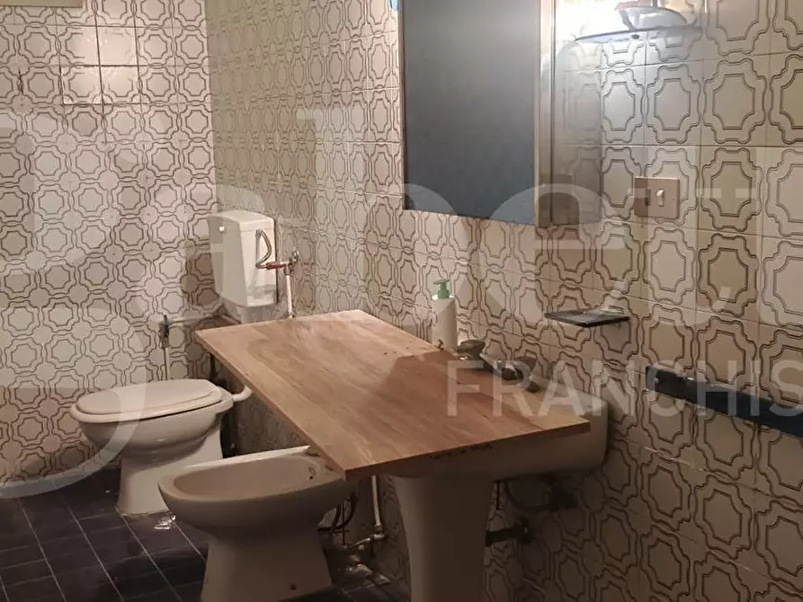 Immagine 20 di Magazzino in vendita  in Via Giacomo Leopardi, 21 a Gravina Di Catania