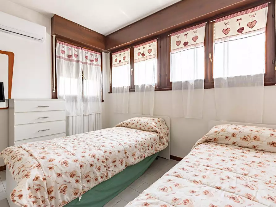 Immagine 19 di Appartamento in vendita  in Via Gioacchino Rossini, 2 a Legnano