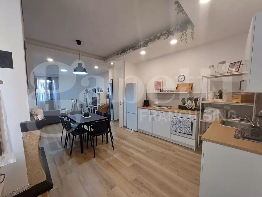 Immagine 3 di Casa indipendente in vendita  in Via Gabriele D'Annunzio, 3 a Alba Adriatica
