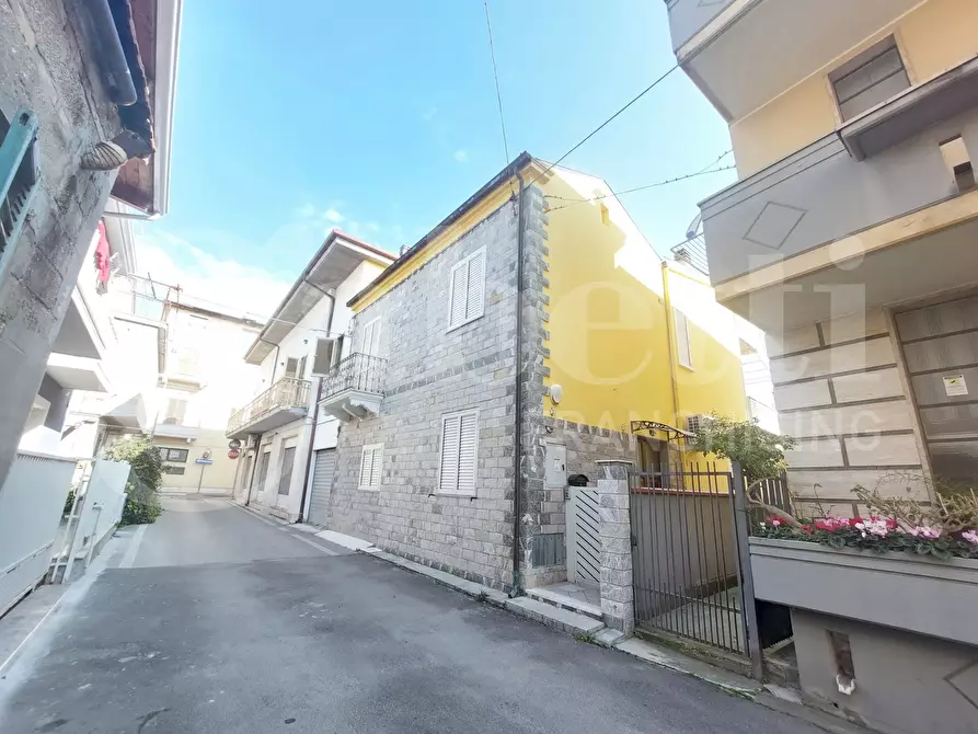 Immagine 44 di Casa indipendente in vendita  in Via Gabriele D'Annunzio, 3 a Alba Adriatica