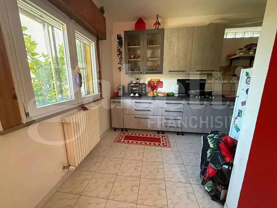 Immagine 16 di Appartamento in vendita  in Via GRAN SASSO, 10 a Bastia Umbra