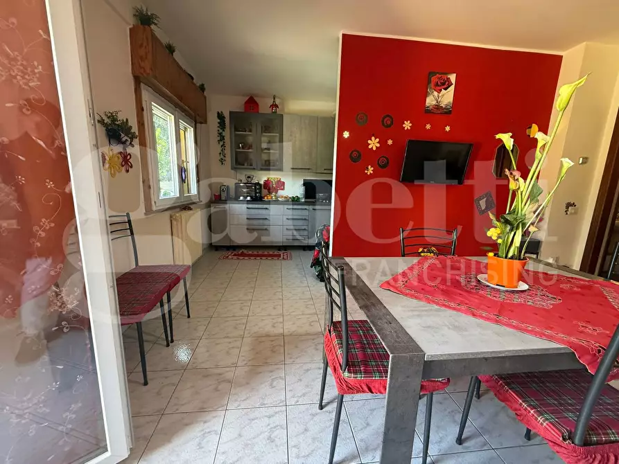 Immagine 11 di Appartamento in vendita  in Via GRAN SASSO, 10 a Bastia Umbra