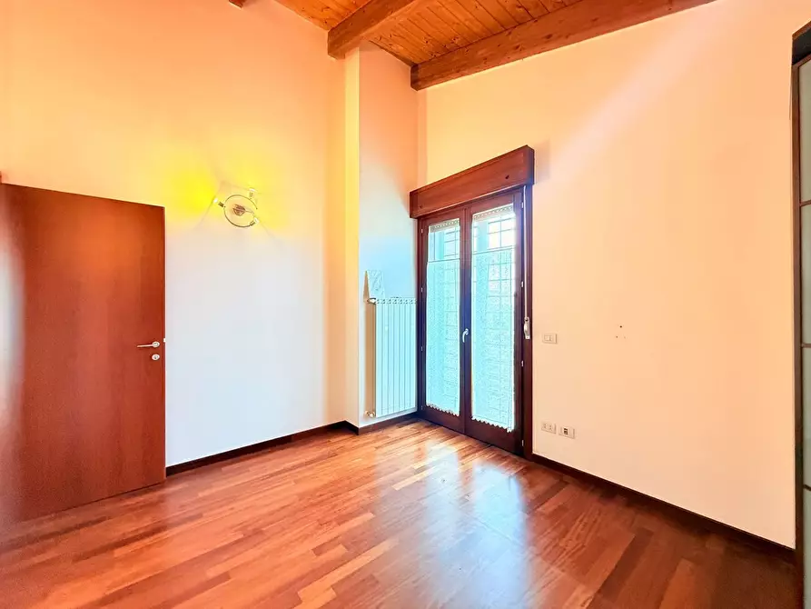 Immagine 21 di Appartamento in vendita  in Via BarzanÃ², 59 a Roma