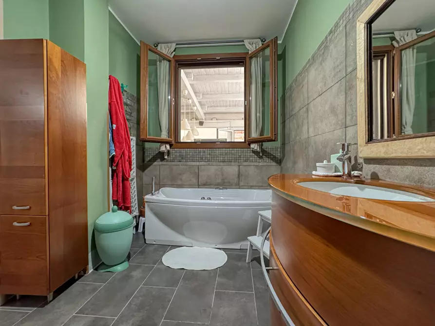Immagine 21 di Villa in vendita  in Via Augusteo, . a Ispica