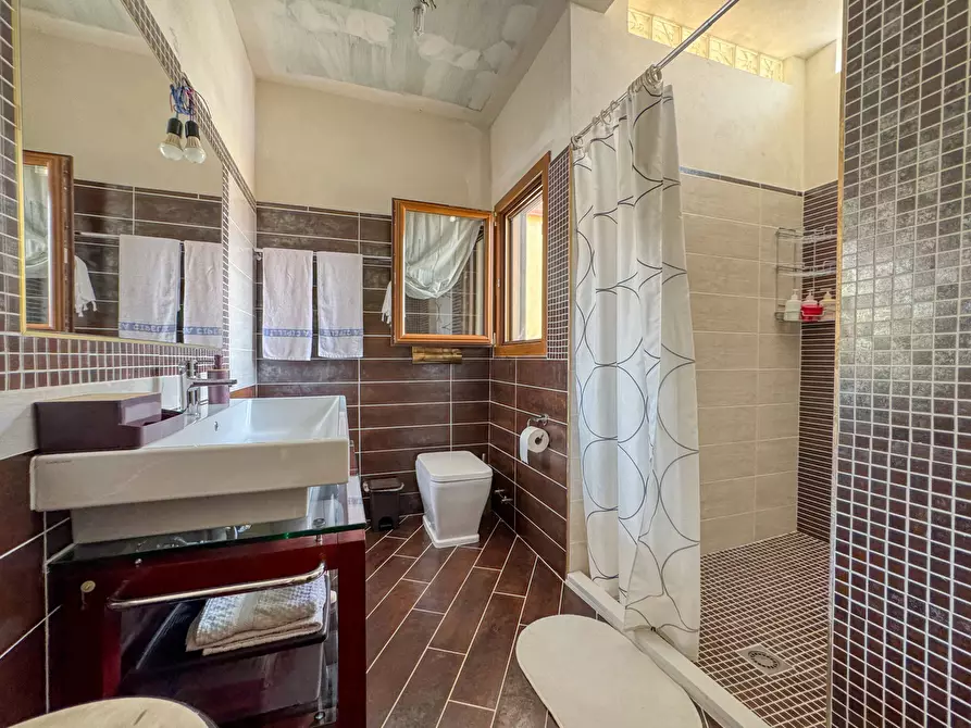 Immagine 26 di Villa in vendita  in Via Augusteo, . a Ispica