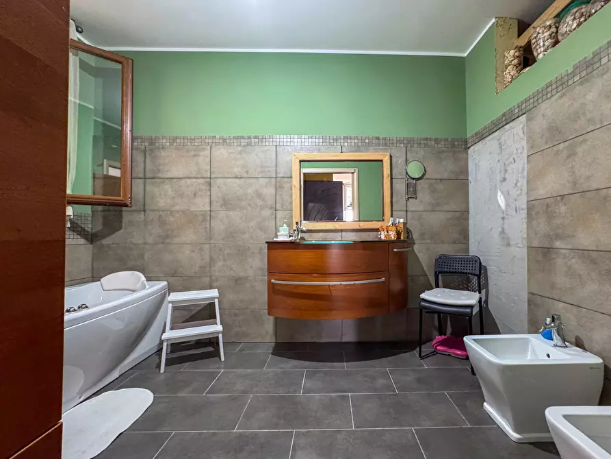Immagine 19 di Villa in vendita  in Via Augusteo, . a Ispica