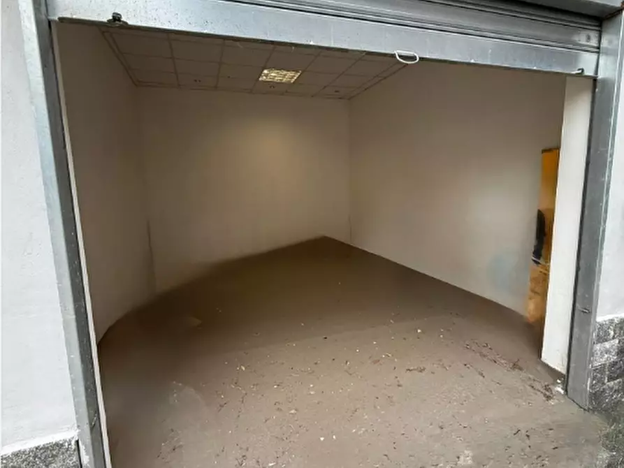 Immagine 12 di Box auto in vendita  in Via Salvatore di Giacomo, snc a San Giorgio A Cremano