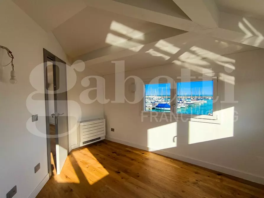 Immagine 6 di Appartamento in vendita  in Via SOTTOMARINA - FONDAMENTA LUNGOLAGUNA, 00 a Chioggia