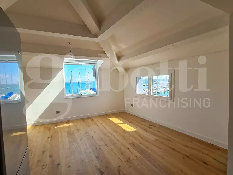 Immagine 3 di Appartamento in vendita  in Via SOTTOMARINA - FONDAMENTA LUNGOLAGUNA, 00 a Chioggia