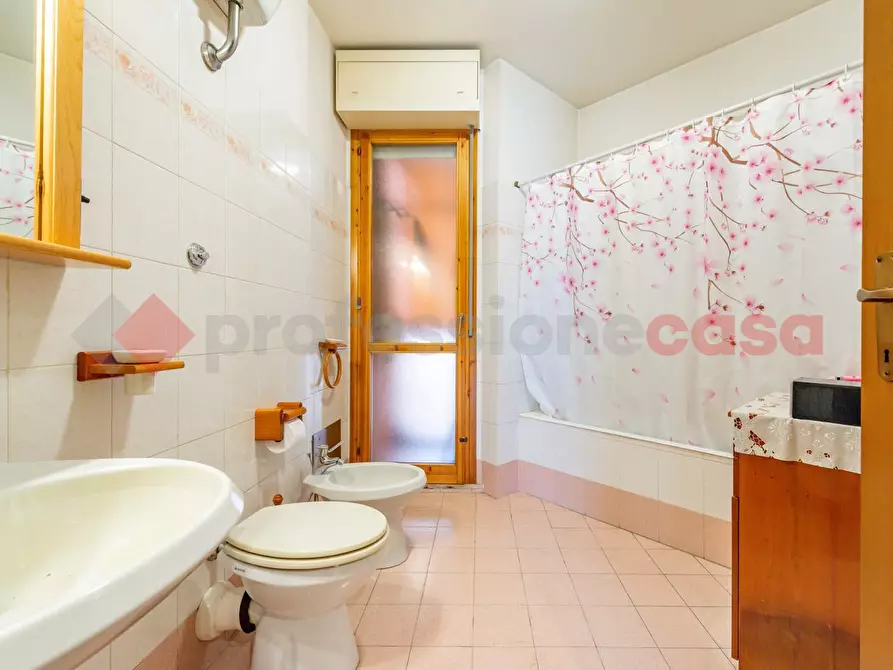 Immagine 23 di Appartamento in vendita  in Via Cinquefrondi, 115 a Roma