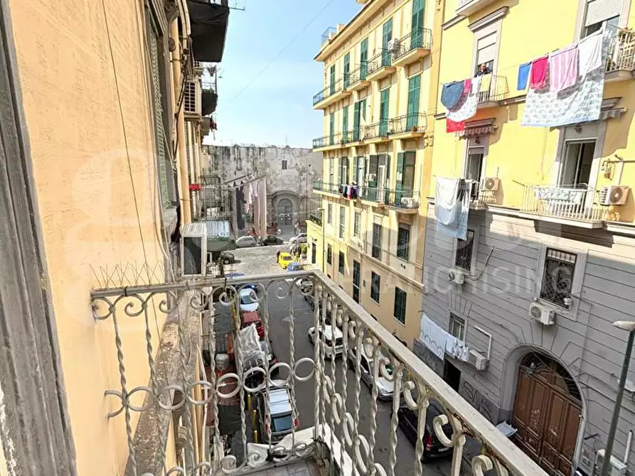 Immagine 1 di Appartamento in vendita  in Via marco aurelio severino a Napoli