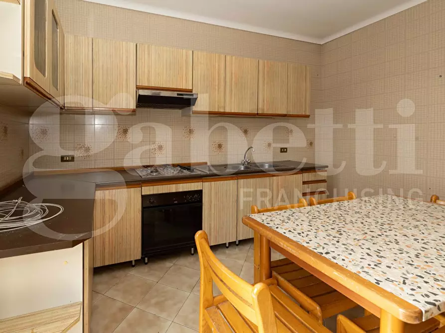 Immagine 22 di Appartamento in vendita  in Via OBERDAN, 10 a Ragusa