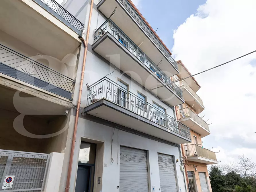 Immagine 18 di Appartamento in vendita  in Via OBERDAN, 10 a Ragusa