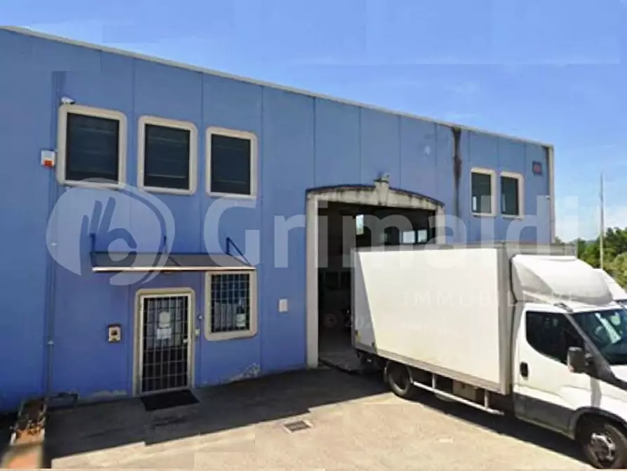 Immagine 2 di Capannone industriale in affitto  in Via camillo bozza a Corciano