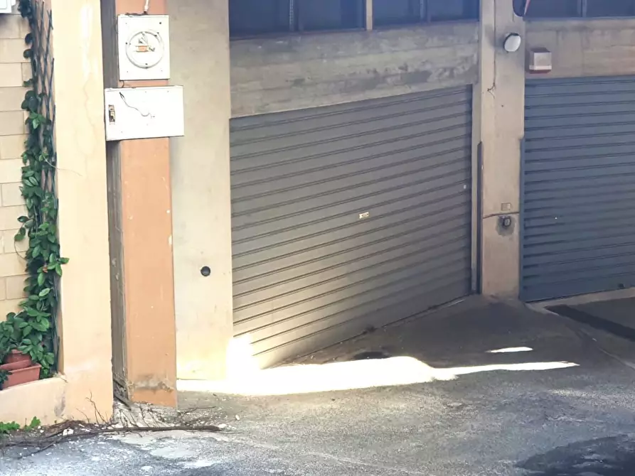 Immagine 1 di Box auto in vendita  in Via Danimarca, 52 a Palermo