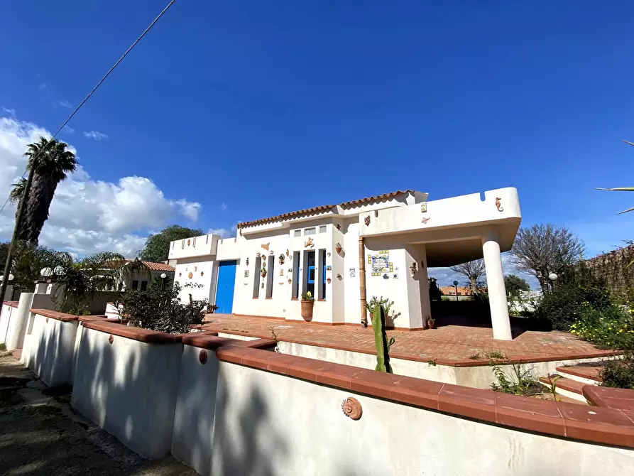 Immagine 2 di Villa in vendita  in Via Dell'oasi, . a Noto