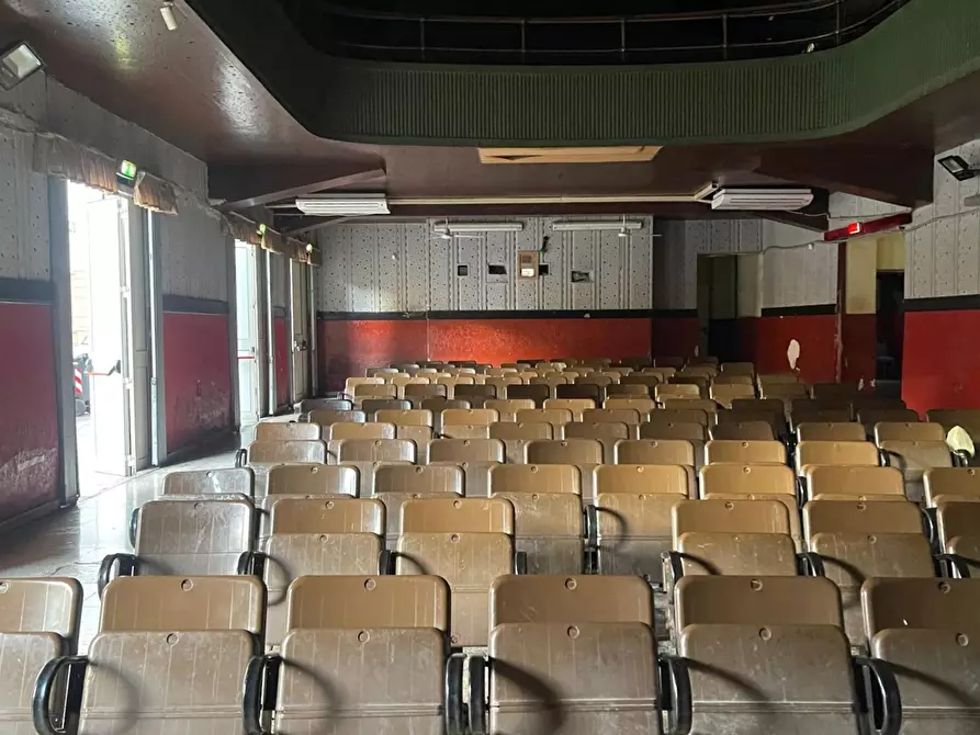 Immagine 14 di Palazzo in affitto  in Via Maqueda, 25 a Palermo