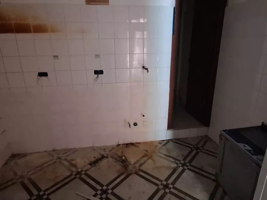 Immagine 7 di Negozio in affitto  in Via Risorgimento, 16 a Messina