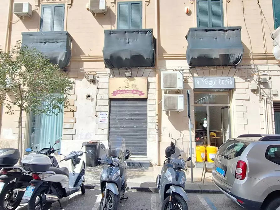 Immagine 11 di Negozio in affitto  in Via Risorgimento, 16 a Messina