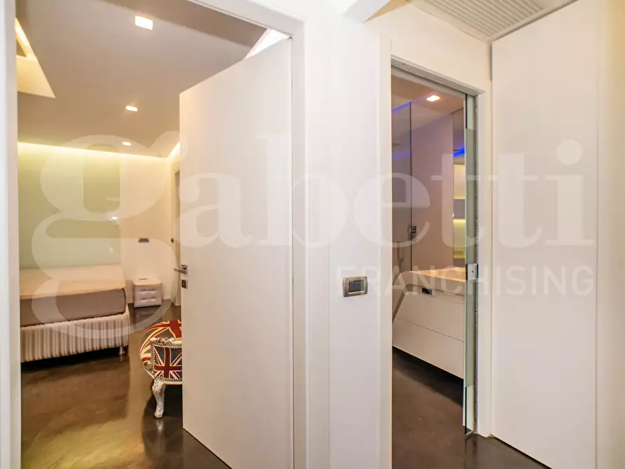 Immagine 15 di Appartamento in vendita  in Viale Cesare Pavese, 267 a Roma