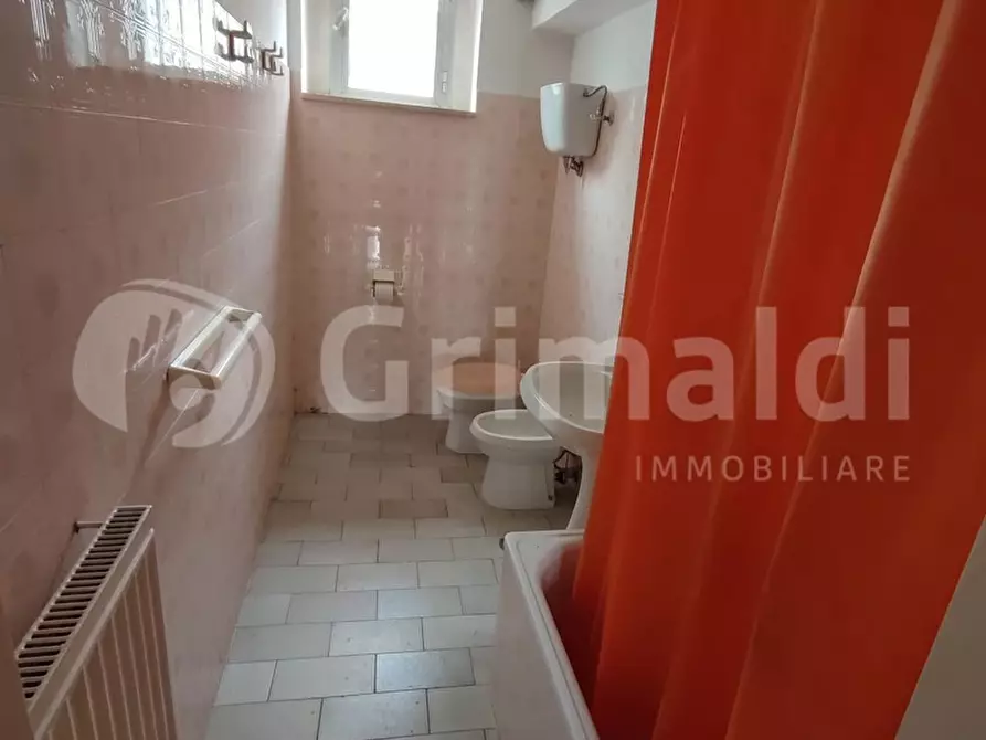 Immagine 7 di Laboratorio in affitto  in Via Di Vittorio a Corciano