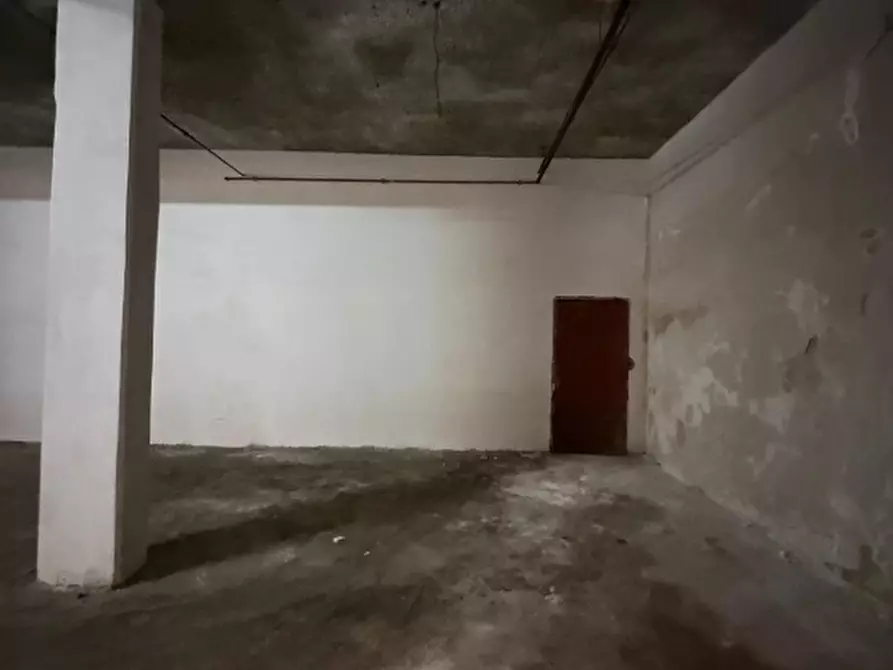 Immagine 11 di Box auto in vendita  in Via Roma, 61 a Sant'anastasia