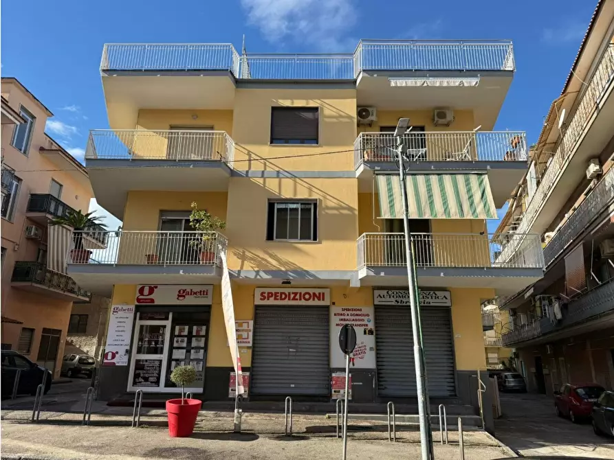 Immagine 1 di Box auto in vendita  in Via Roma, 61 a Sant'anastasia