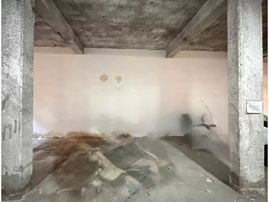 Immagine 15 di Box auto in vendita  in Via Roma, 61 a Sant'anastasia