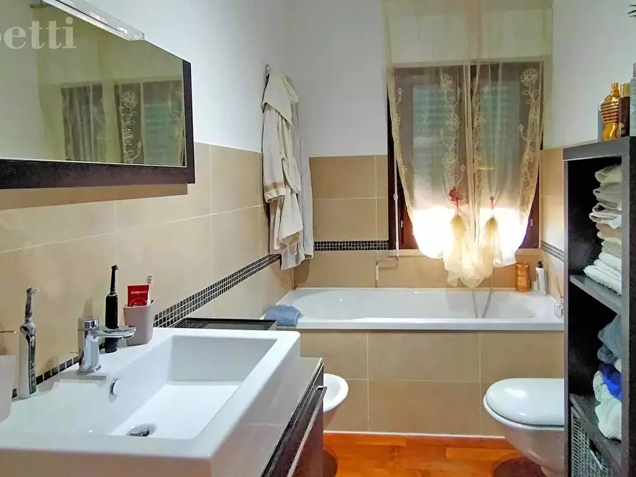 Immagine 2 di Appartamento in vendita  in Via UMBERTO GIORDANO, 35 a Senigallia