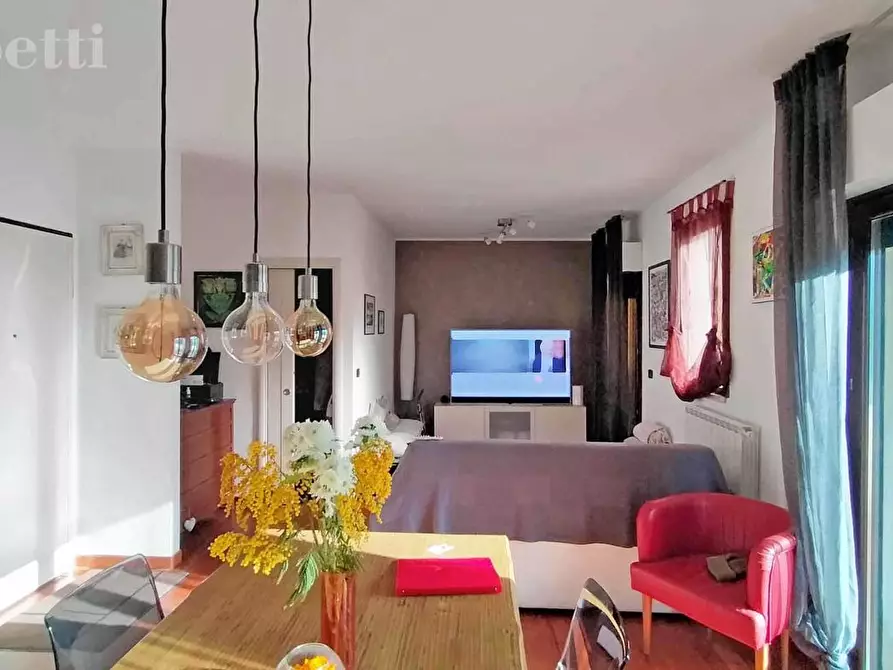 Immagine 1 di Appartamento in vendita  in Via UMBERTO GIORDANO, 35 a Senigallia
