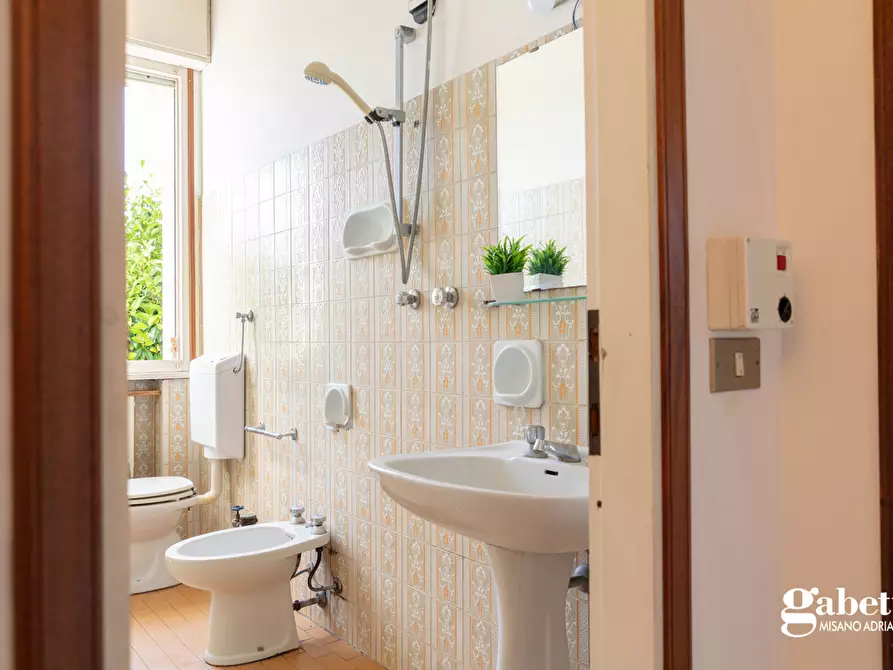 Immagine 4 di Appartamento in vendita  in Via Baracca, 25 a Misano Adriatico