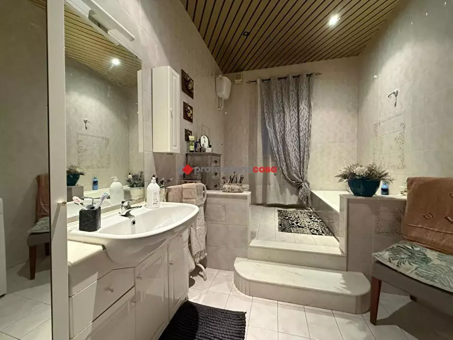 Immagine 10 di Appartamento in vendita  in Via Lucera, 83/E a Foggia