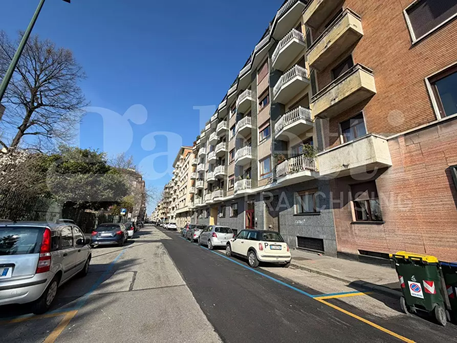 Immagine 3 di Appartamento in vendita  in Via Cassini, 95 a Torino