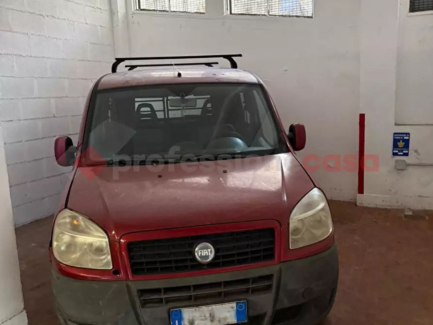 Immagine 11 di Box auto in vendita  in Via Alessandro Luzio, 38 a Roma