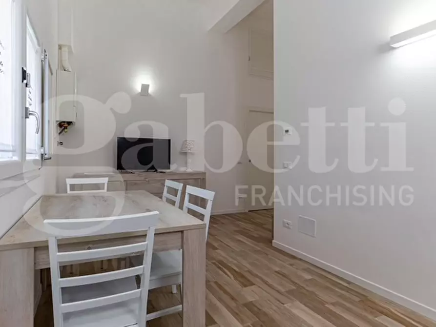 Immagine 4 di Loft/Open space in vendita  in Via RIMESSE a Bologna