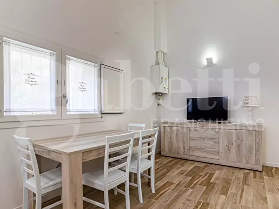 Immagine 7 di Loft/Open space in vendita  in Via RIMESSE a Bologna